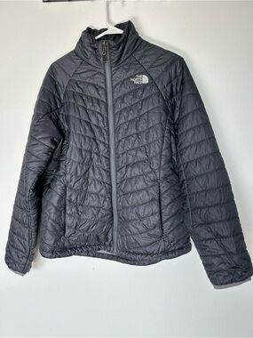 The North Face Women's Charcoal Grey Quilted Packable Puffer Jacket size L